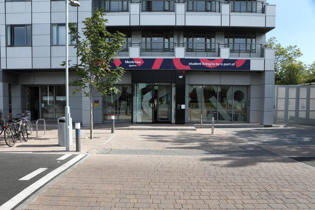 Aparto - Montrose Booterstown Exterior photo